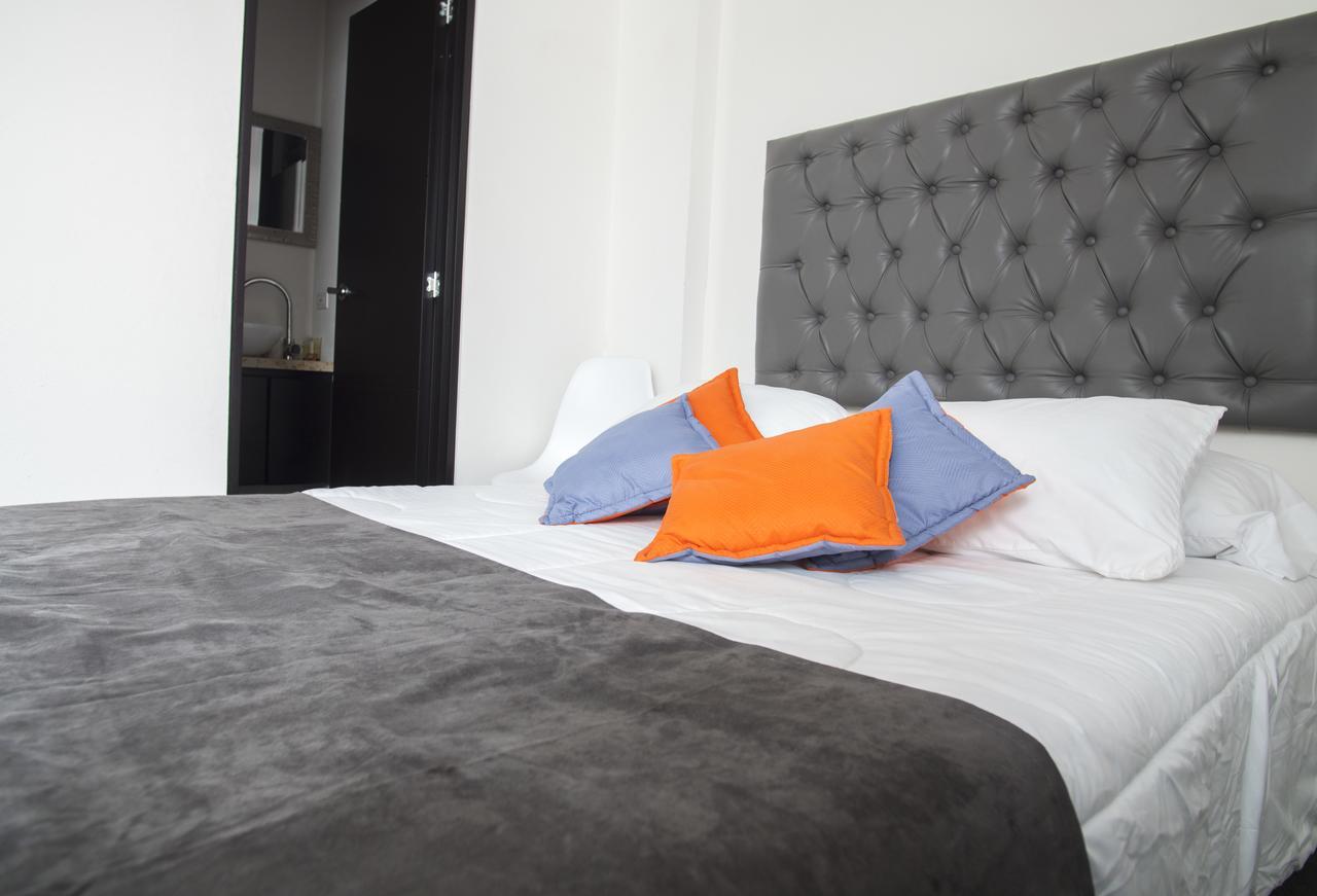 Hotel Grand H&R Villeta Extérieur photo