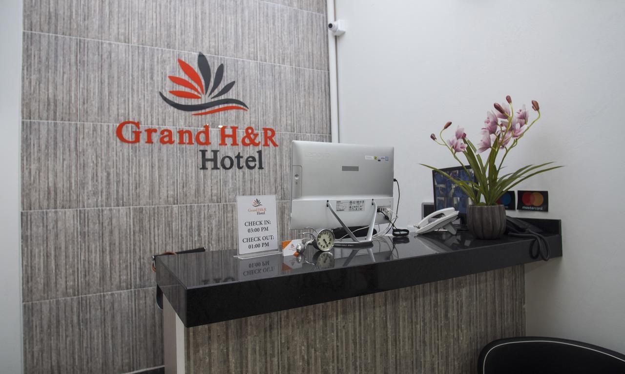 Hotel Grand H&R Villeta Extérieur photo