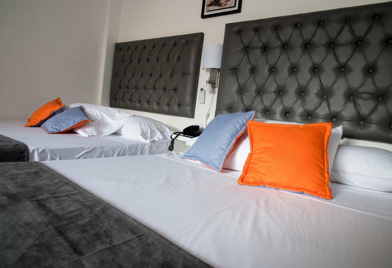 Hotel Grand H&R Villeta Extérieur photo